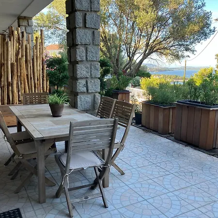 Vue Mer, Jardin Terrasse, Parking Prive A 300m Du Centre-ville De Porto-vecchio וילה