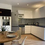 Villa Vue Mer, Jardin Terrasse, Parking Privé à 300m Du Centre-ville De Porto-vecchio
