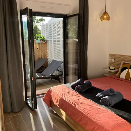 Vue à 300m Du Centre-ville De Porto-vecchio Villa *